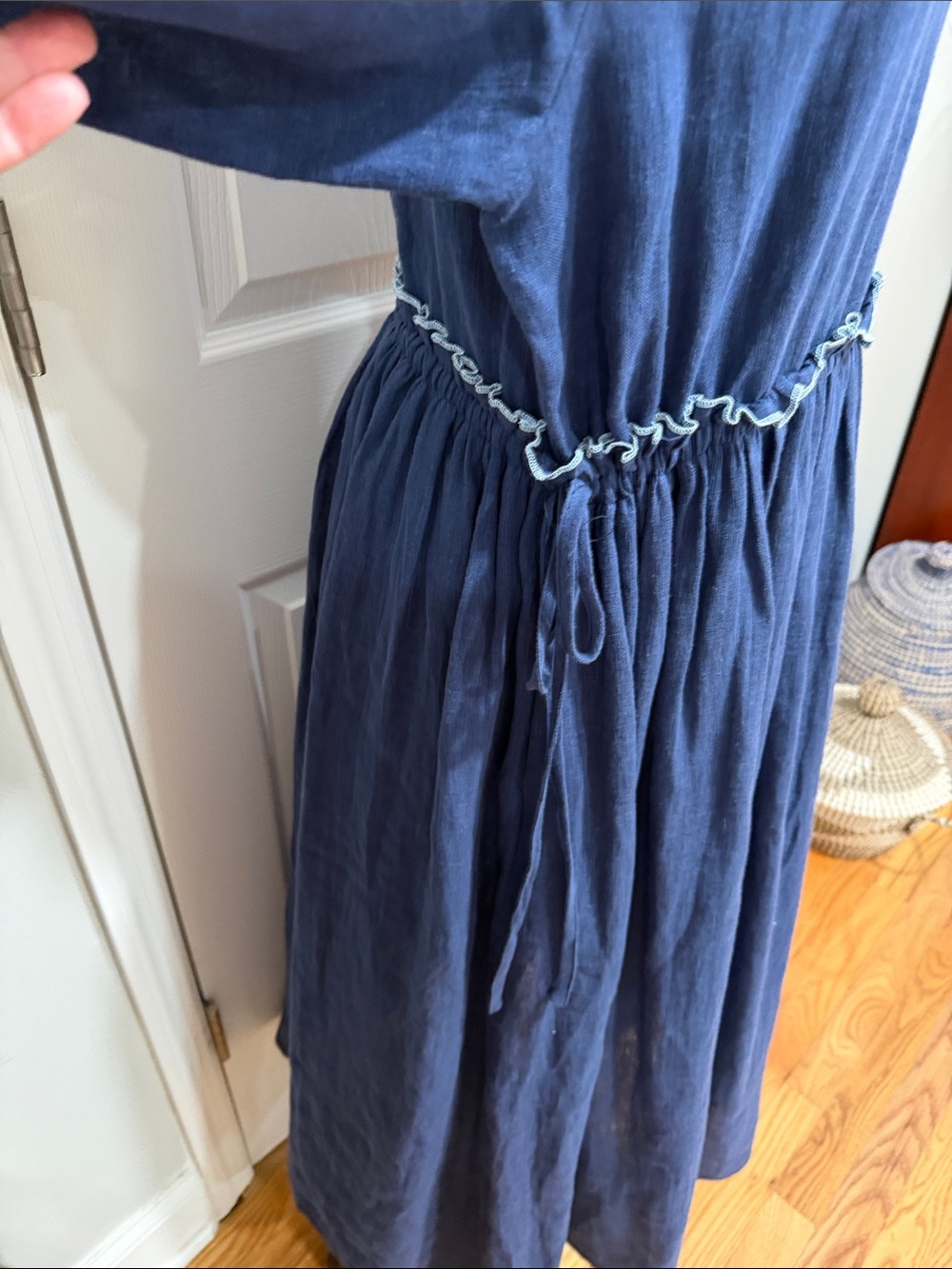 Blue Textured Midi Dress with Gathered Waist - Picture 9 of 10